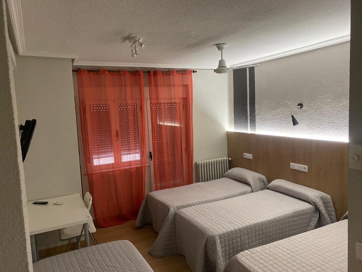 Hostal Uria Salamanca Eksteriør billede